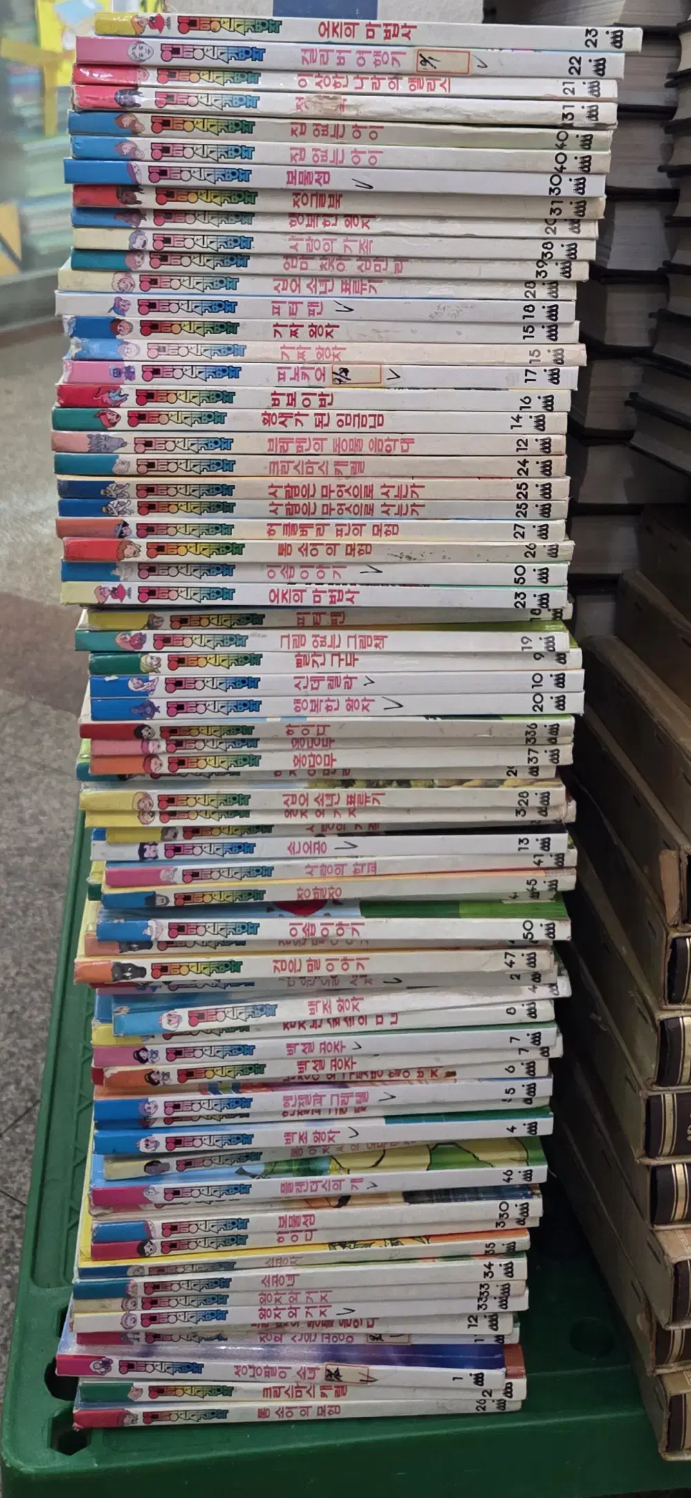 웅진 도토리 세계명작 한국어 동화책 39권. 웅진 도토리 세계명작 한국어 동화책 39권. - メルカリ